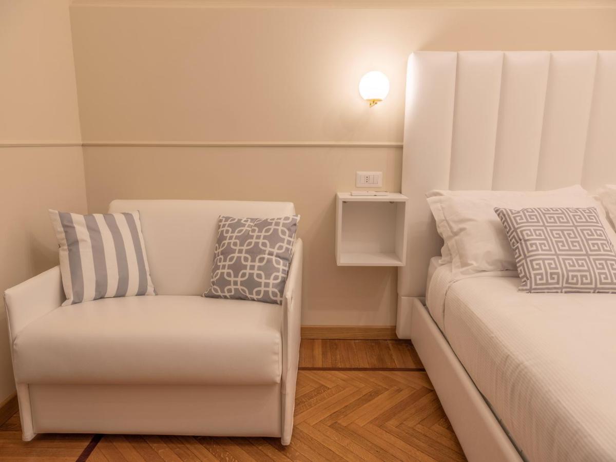 Vatican Palace Suites By Premium Suites Collection — Photos 3